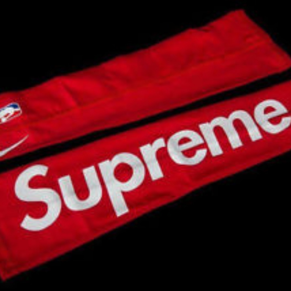 Supreme shooting sleeves